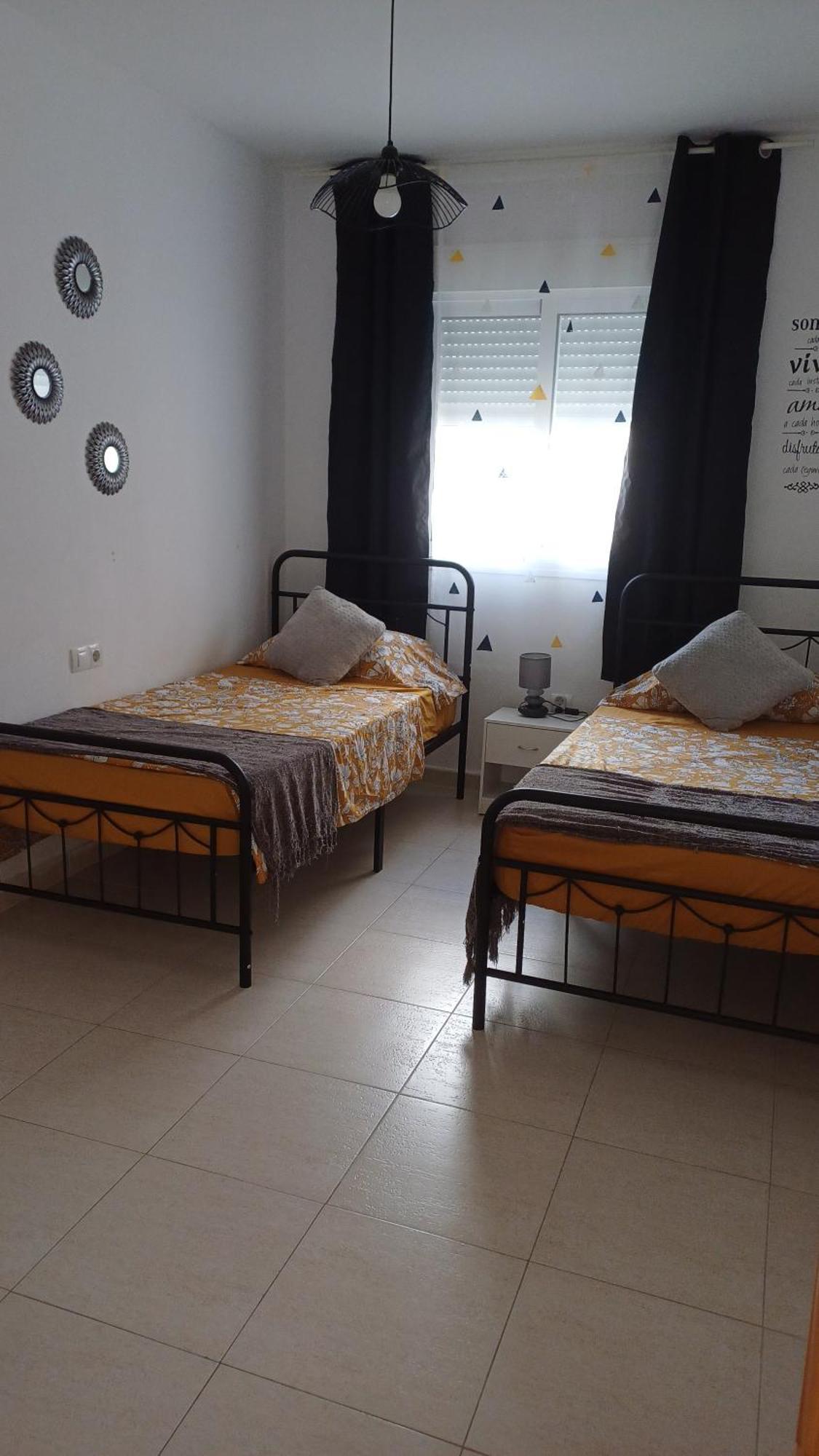 Cerca Plaza De Toros, 2 Apartment *
